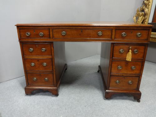 Early Victorian Mahogany Pedestal Desk