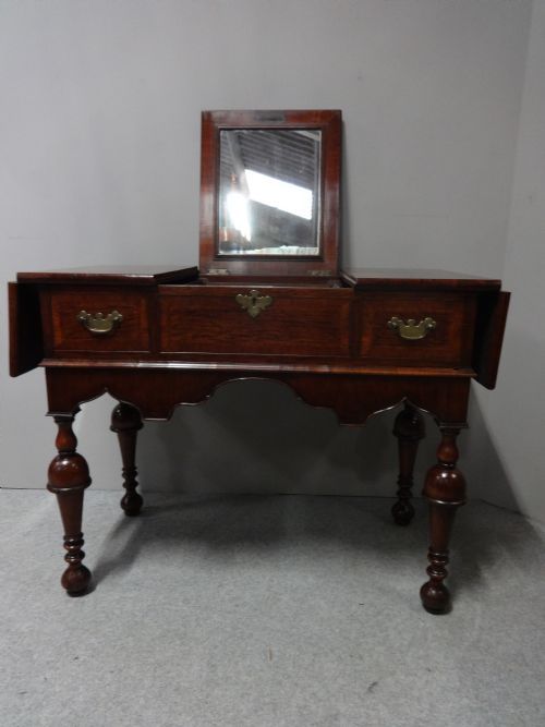 Queen Anne Walnut Dressing Table