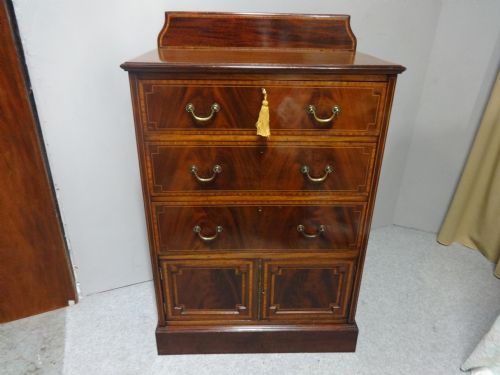 fig 1. Lovely Quality Inlaid Mahogany Chest of Drawers