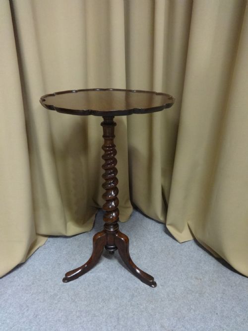 Good Regency Rosewood Pedestal Table