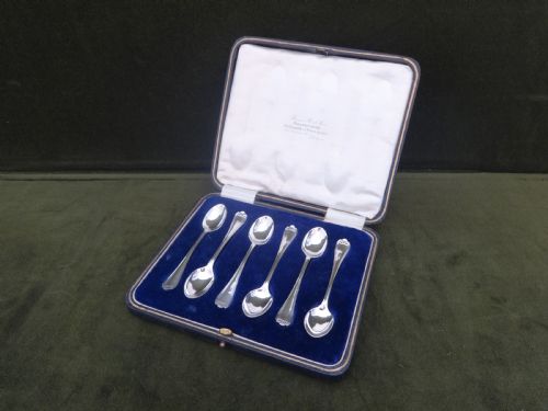 Boxed Set of Silver Tea Spoons