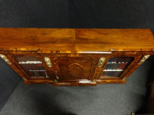 OUTSTANDING BURR WALNUT MARQUETRY BOOKCASE - ADDITIONAL PHOTO 7