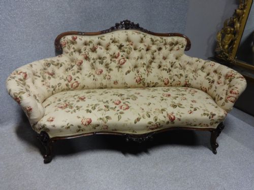 Top Quality Victorian Walnut Sofa
