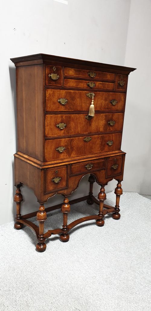 Outstanding Burr Walnut Chest of Drawers on Stand