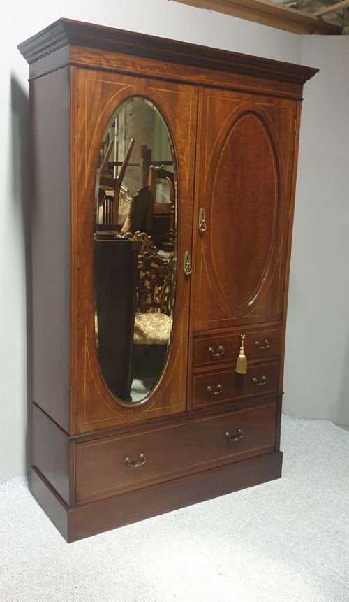 Excellent Quality Inlaid Compactum Wardrobe
