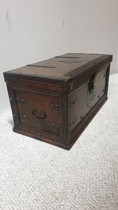 NICE IRON BOUND MAHOGANY CHEST - ADDITIONAL PHOTO 4