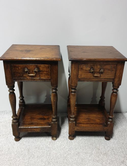Excellent Pair Oak Bedside Lamp Tables