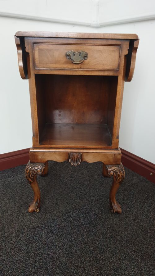 EXCELLENT QUALITY WALNUT CABINET - ADDITIONAL PHOTO 3
