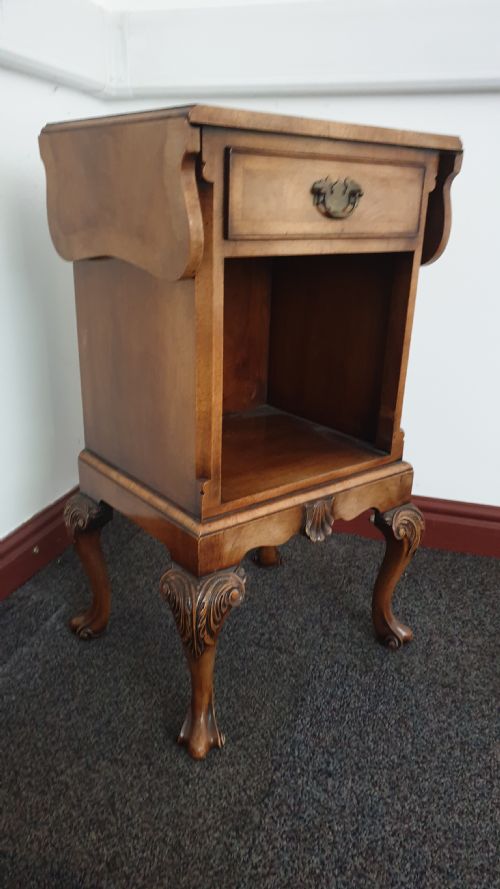 EXCELLENT QUALITY WALNUT CABINET - ADDITIONAL PHOTO 7