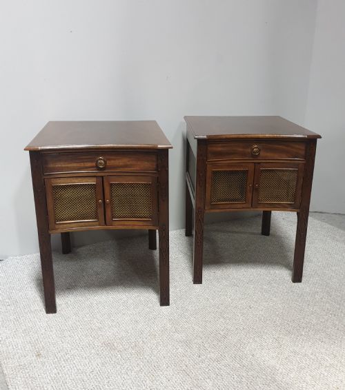 Very Good Pair Mahogany Bedside Cabinets