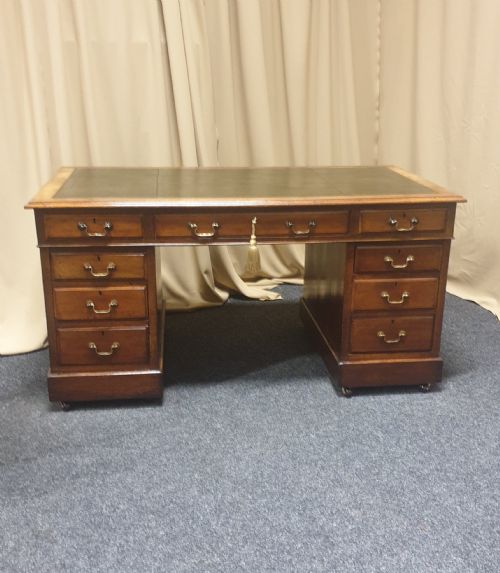 Victorian Mahogany Pedestal Desk