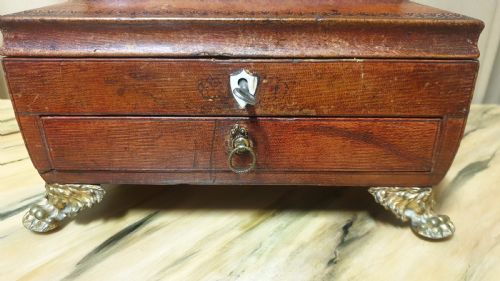 REGENCY LEATHER SEWING BOX - ADDITIONAL PHOTO 6