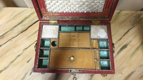 REGENCY LEATHER SEWING BOX - ADDITIONAL PHOTO 12