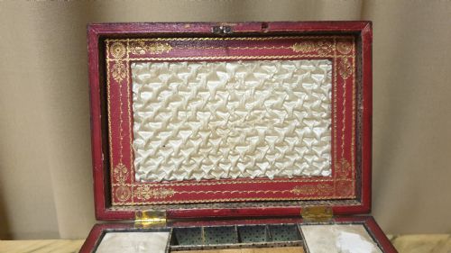 REGENCY LEATHER SEWING BOX - ADDITIONAL PHOTO 13