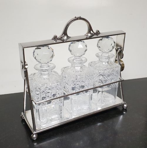Super Silver Plate Tantalus