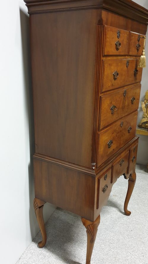 VERY NICE BURR WALNUT CHEST ON STAND - ADDITIONAL PHOTO 4