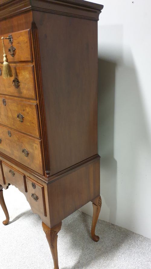 VERY NICE BURR WALNUT CHEST ON STAND - ADDITIONAL PHOTO 5