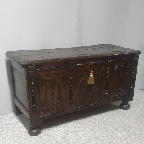 FABULOUS OAK COFFER - ADDITIONAL PHOTO 11