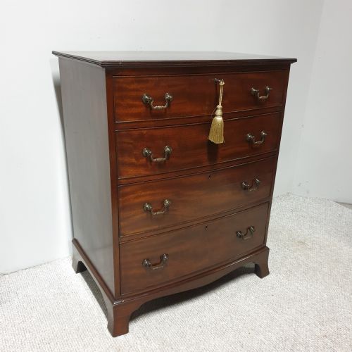 Small Edwardian Mahogany Chest of Drawers
