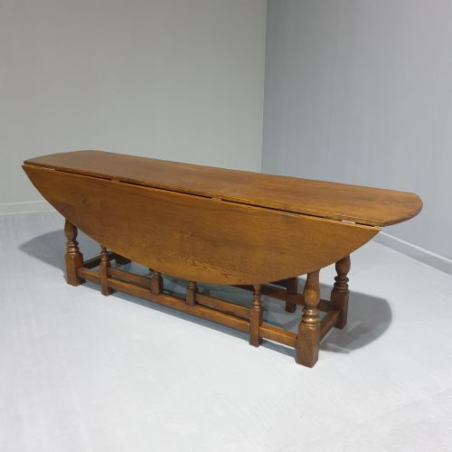 Huge Oak Wake Table Seats Ten/twelve
