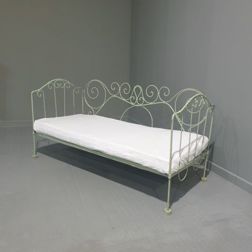 French Iron Day Bed