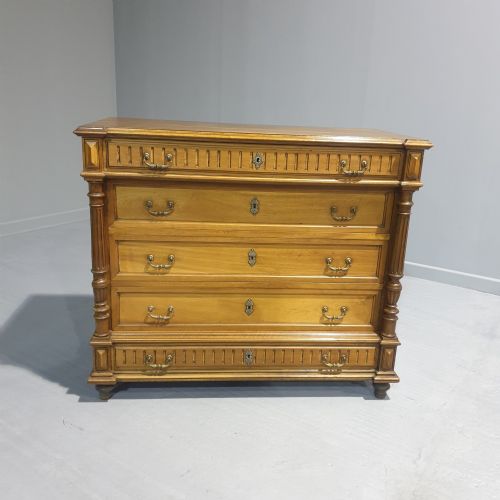 VERY GOOD FRENCH WALNUT CHEST OF DRAWERS - ADDITIONAL PHOTO 9