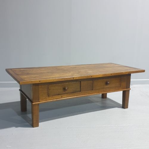 Outstanding Oak Coffee Table