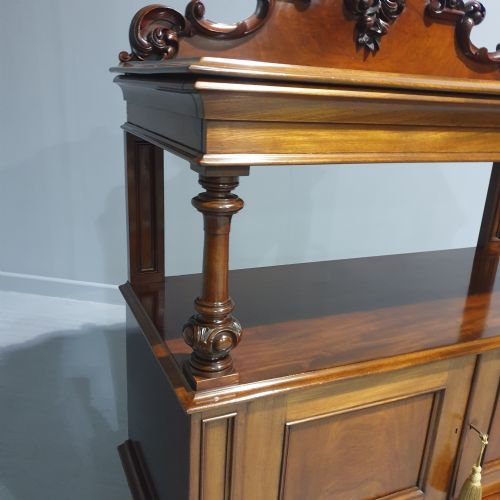 FINE QUALITY VICTORIAN MAHOGANY BUFFET SERVER - ADDITIONAL PHOTO 2