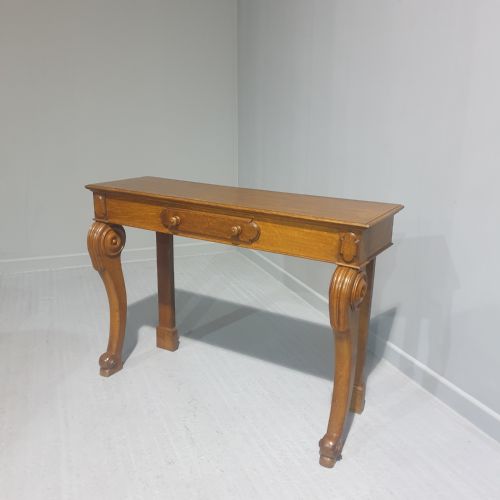 Fabulous Oak Console Hall Table