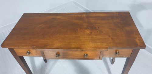 fig 1. Edwardian Mahogany Breakfront Side Table
