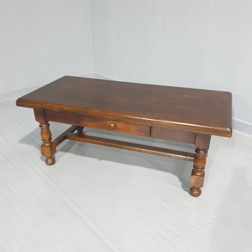 Very Nice Oak Coffee Table