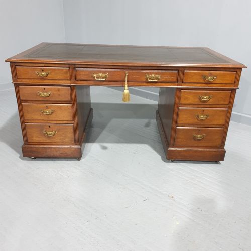 Victorian Mahogany Pedestal Desk