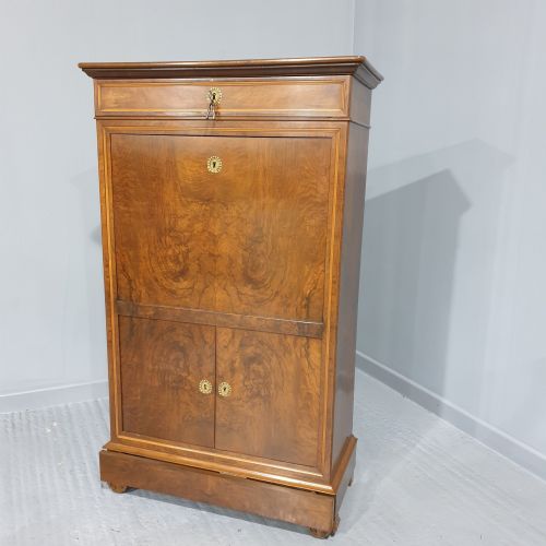 Outstanding Burr Walnut Escritoire Bureau