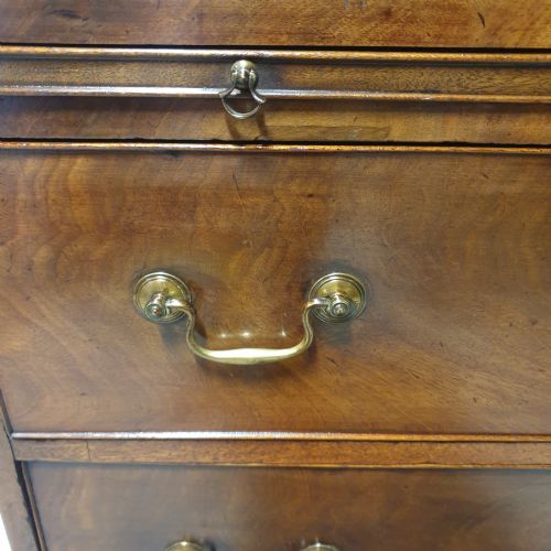 GEORGIAN OPEN BOOKCASE OF SMALL PROPORTIONS - ADDITIONAL PHOTO 10