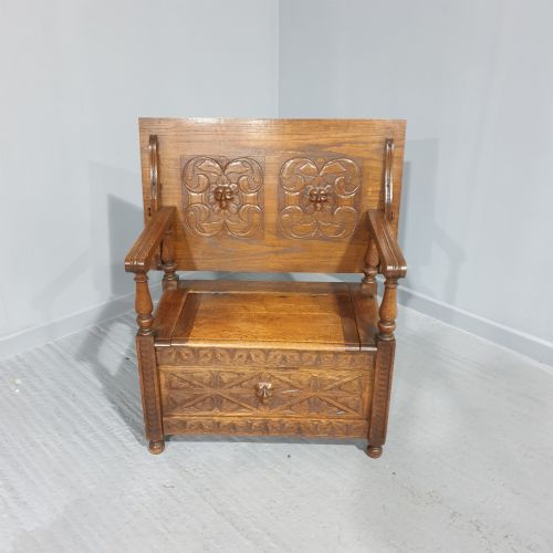Very Nice  Green Man Carved Monks Bench of Small Proportions