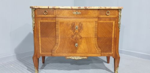fig 1. Superb Breakfront Commode Chest of Drawers