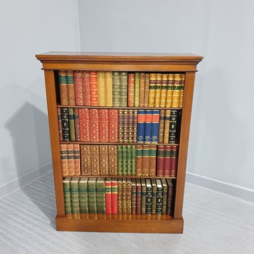 Very Good Oak Open Adjustable Library Bookcase