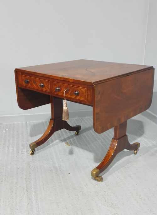 OUTSTANDING C18TH MAHOGANY SOFA TABLE - ADDITIONAL PHOTO 1