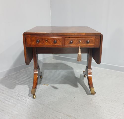 OUTSTANDING C18TH MAHOGANY SOFA TABLE - ADDITIONAL PHOTO 2
