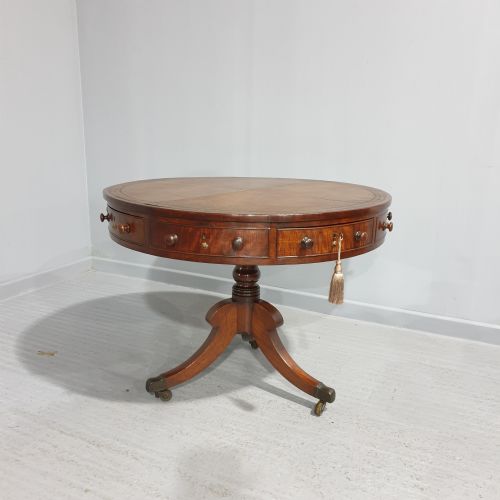 Fine Georgian Mahogany Drum Table
