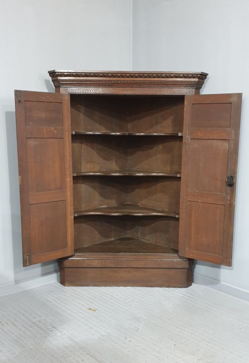 OUTSTANDING GEORGIAN CORNER CABINET - ADDITIONAL PHOTO 7
