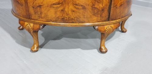 fig 1. Very Good Burr Walnut Sidecabinet