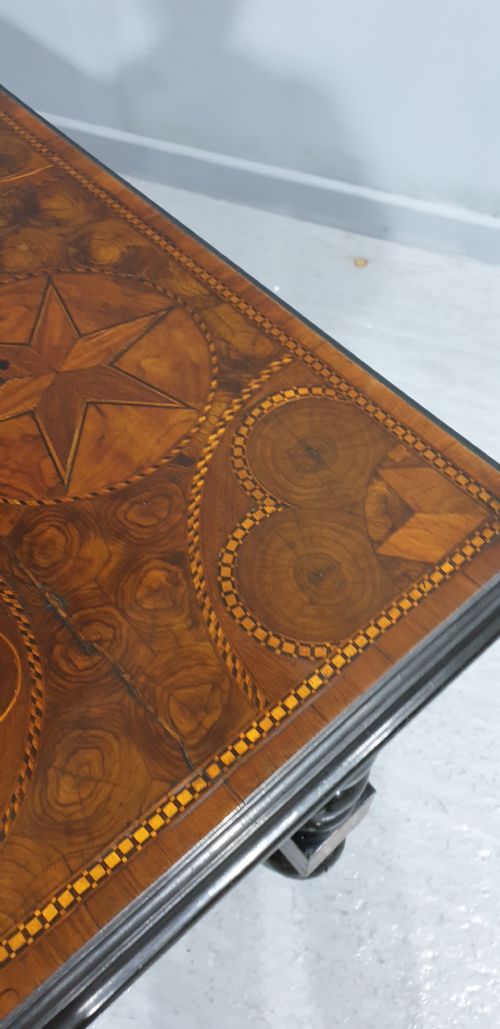 SUPERB LABURNAM AND WALNUT OYSTER VENEERED CENTRE TABLE - ADDITIONAL PHOTO 11