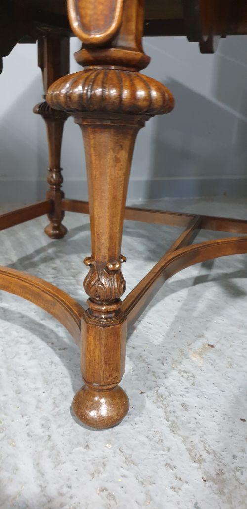 AMAZING BEAUTIFUL DRESSING TABLE BY MAPLES - ADDITIONAL PHOTO 9