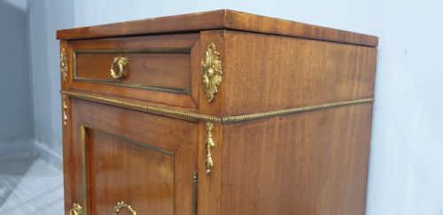 TOP QUALITY MAHOGANY SIDE CABINET - ADDITIONAL PHOTO 7