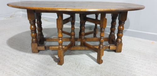 SOLID OAK OVAL COFFEE TABLE - ADDITIONAL PHOTO 1