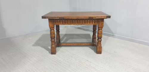 fig 1. Oak Drawleaf Dining Table of Small Proportions