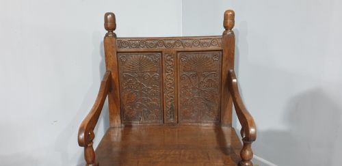OAK SETTLE OF SMALL PROPORTIONS - ADDITIONAL PHOTO 4