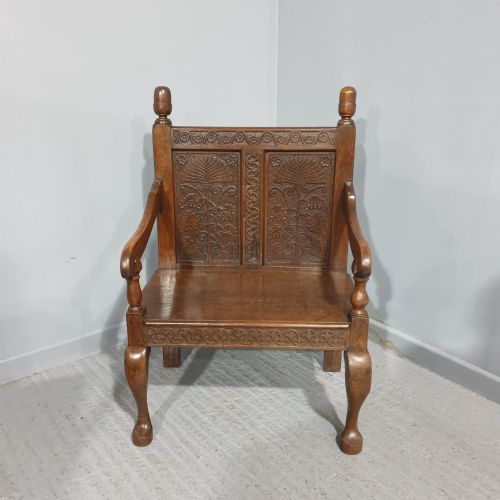 OAK SETTLE OF SMALL PROPORTIONS - ADDITIONAL PHOTO 2