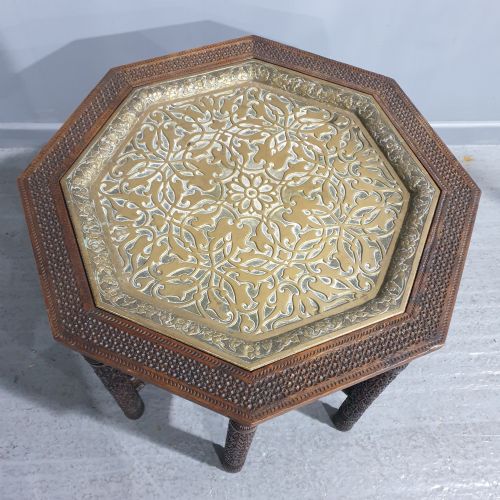 SUPERB EASTERN COFFEE TABLE - ADDITIONAL PHOTO 1